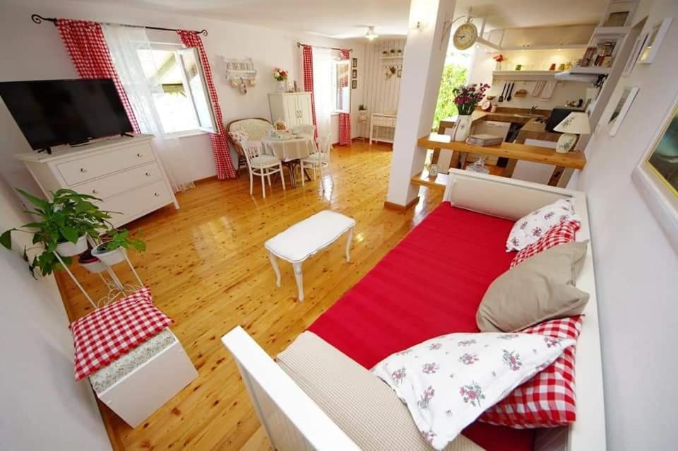 Bay House Rosohotnica Apartment Врбоска Екстериор снимка